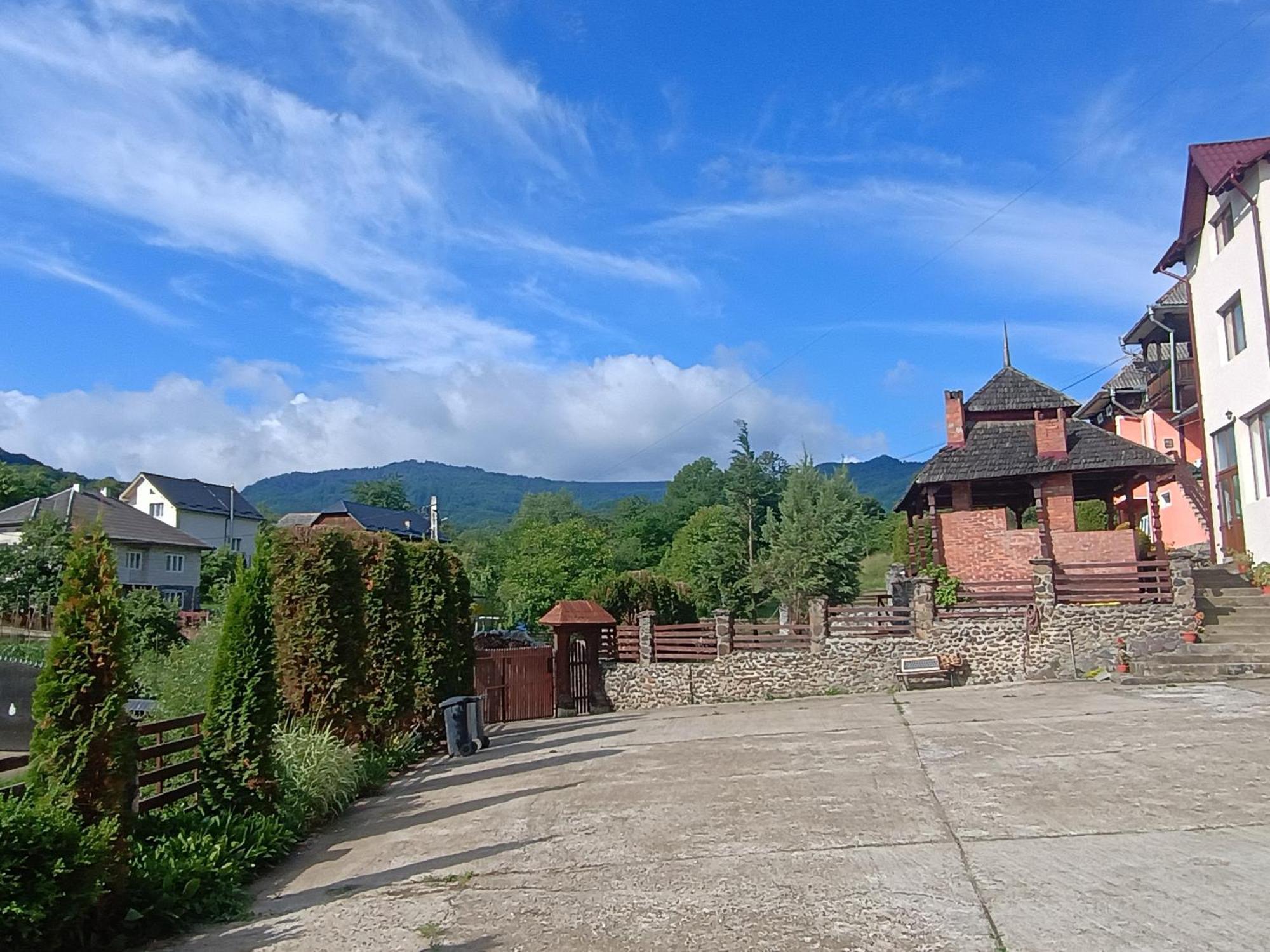 Pensiunea In Poiana Glod  外观 照片